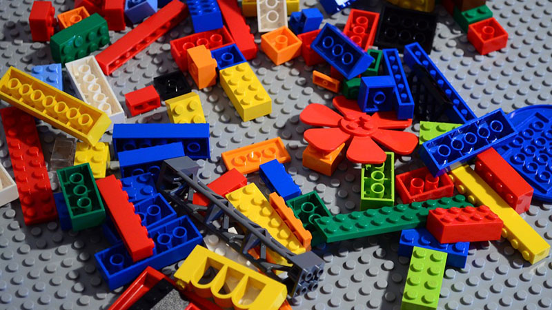 Vesti iz sveta IT-ja (softver, hardver i...) - Page 35 Lego-Disorder-Colors-Build-Up-Chaos-Toys-688154